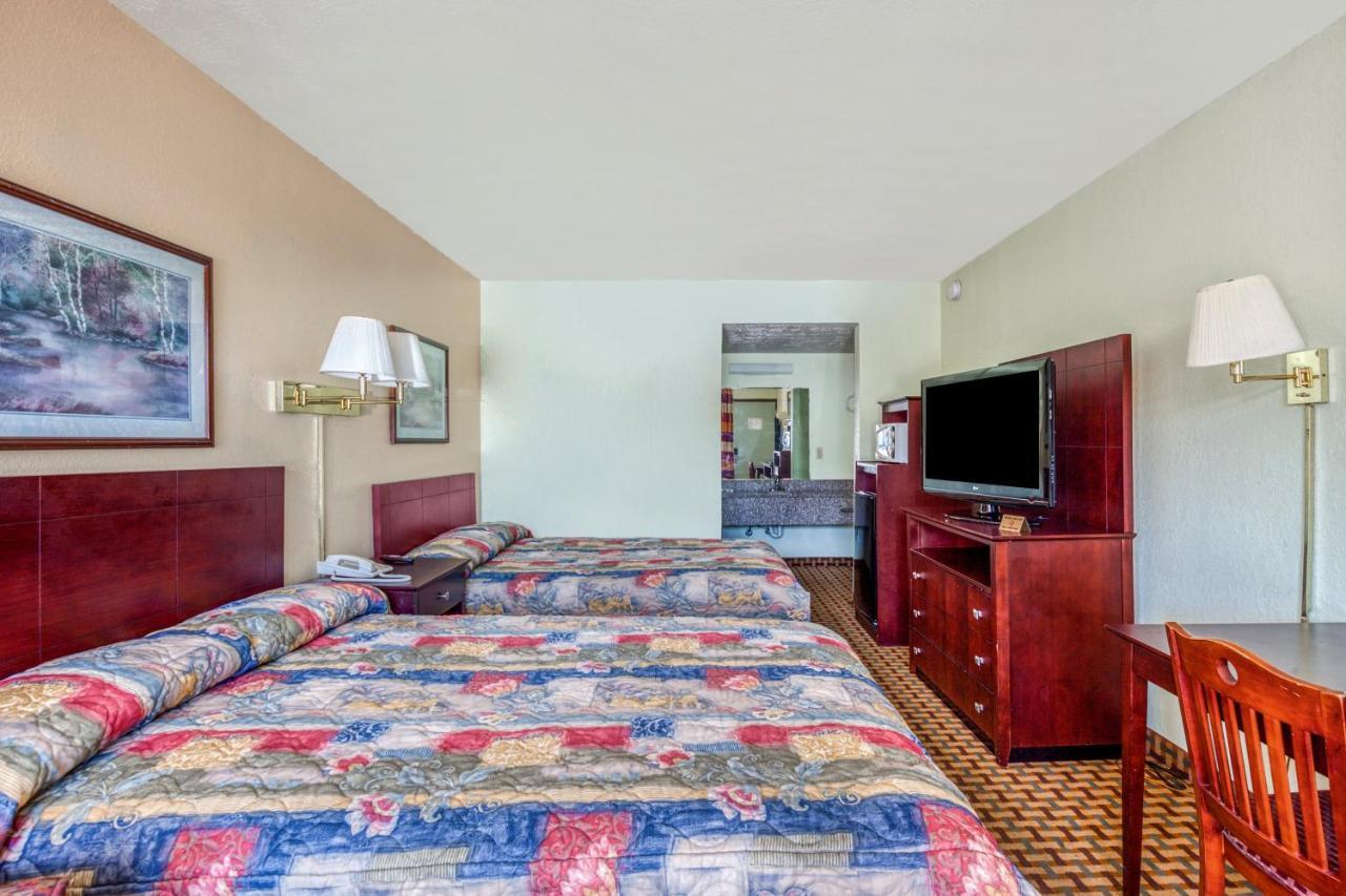 Oyo Hotel Decatur I-20 East & Wesley Club Dr Exterior foto